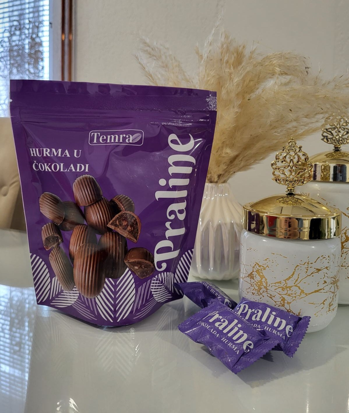 Praline - datule u čokoladi